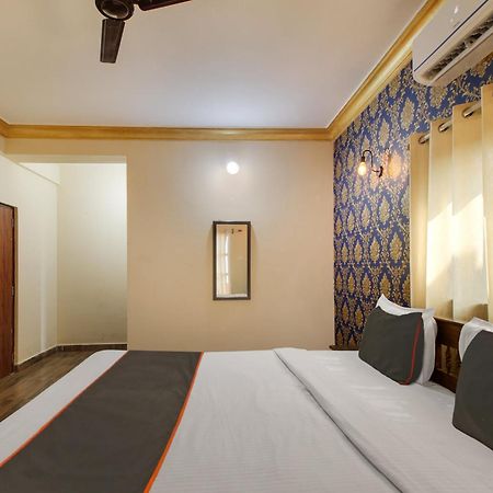 Collection O Romeos Place Baga Beach Calangute Exterior foto