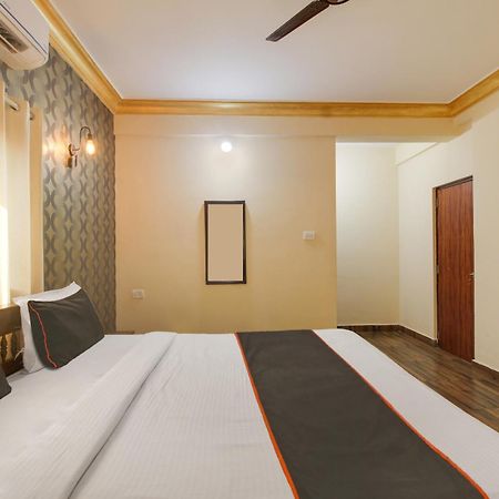 Collection O Romeos Place Baga Beach Calangute Exterior foto