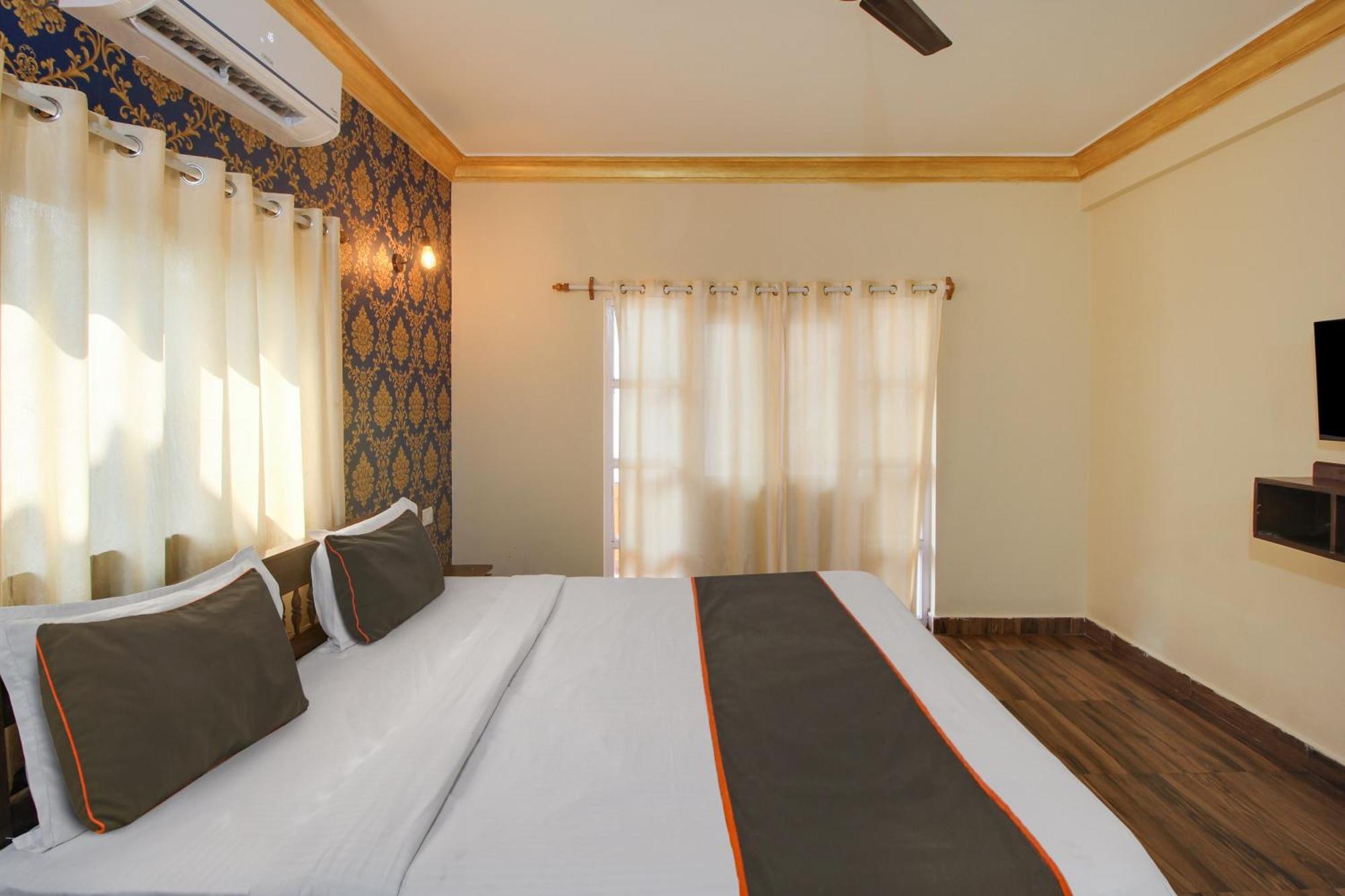 Collection O Romeos Place Baga Beach Calangute Exterior foto